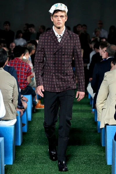 Look 41